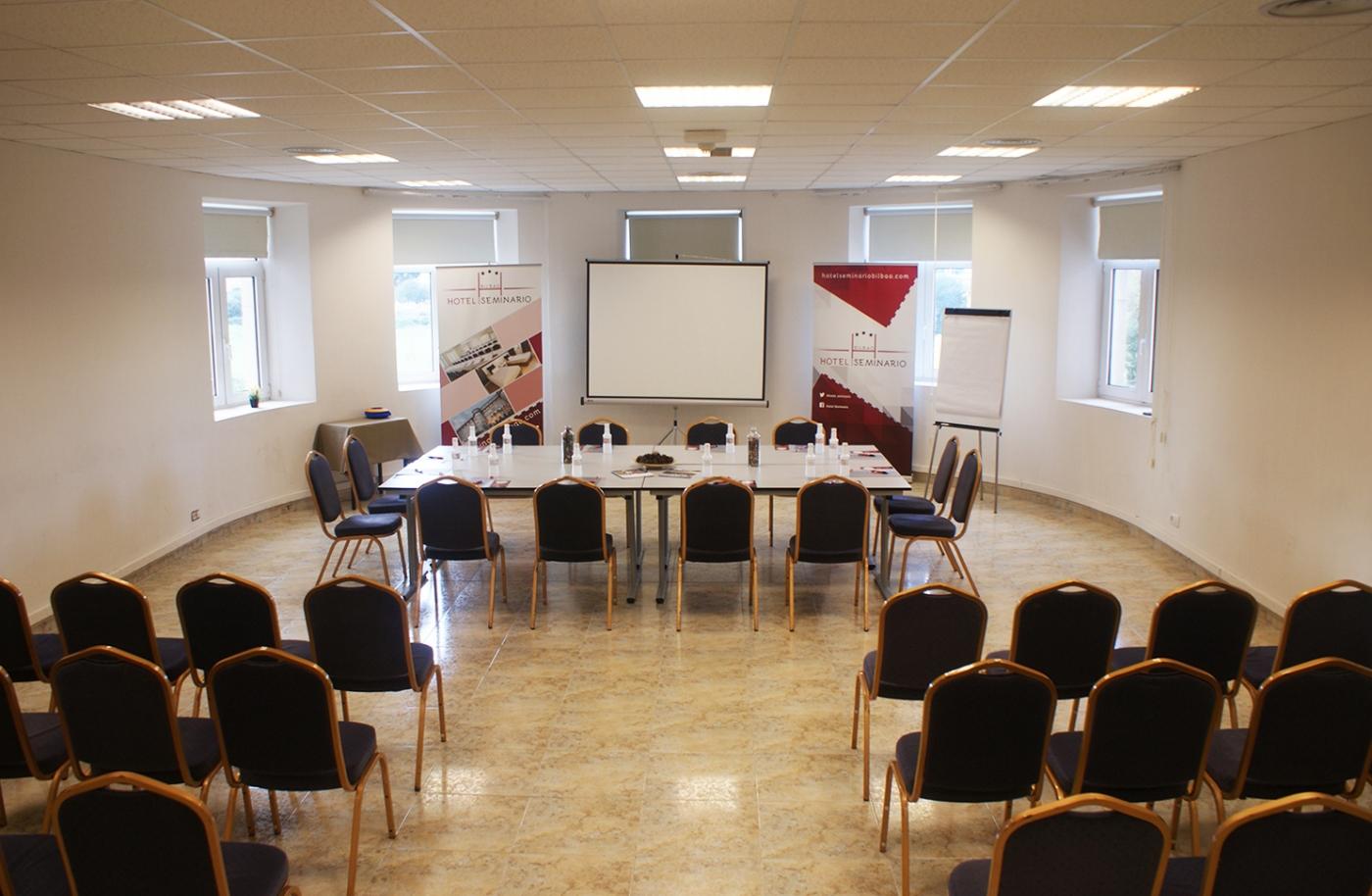 Hotel Seminario Aeropuerto Bilbao Derio Exteriör bild